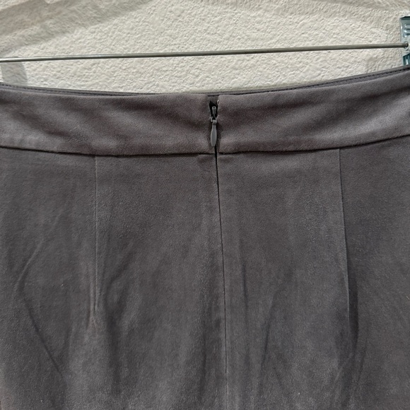LOFT Faux Suede Grey Straight Side Slits Skirt Size 2 Petite - Picture 7 of 13